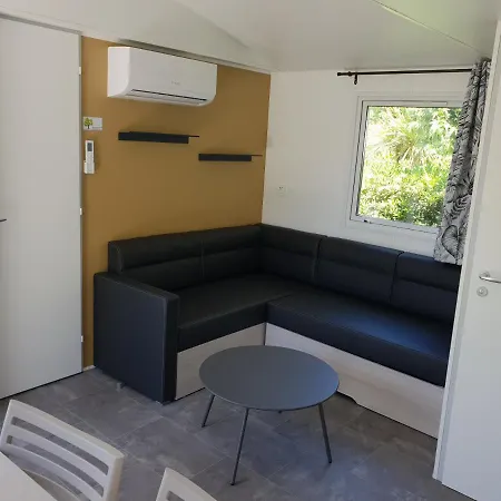 Kamp alanı Reve Des Iles